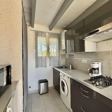 Avec Mezzanine 4 Couchages * Lumio (Corsica)