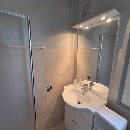 Avec Mezzanine 4 Couchages דירה