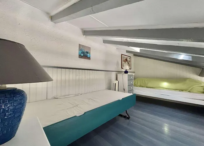 Apartment Avec Mezzanine 4 Couchages Lumio (Corsica)